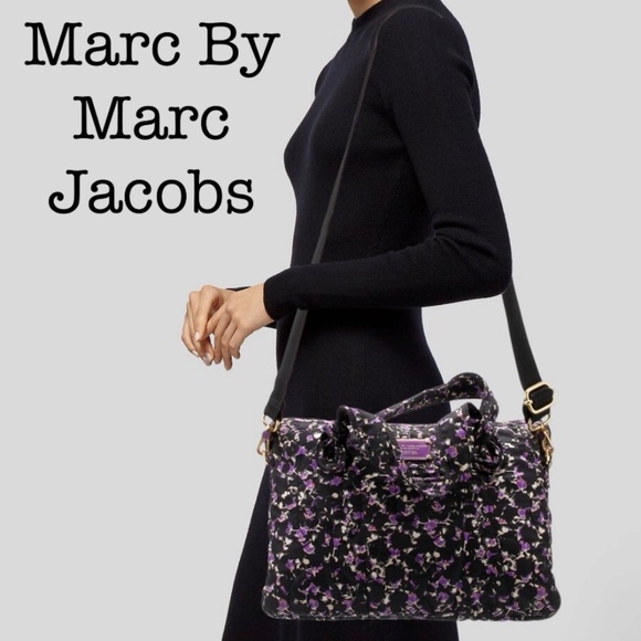 MARC JACOBS LAPTOP MESSENGER BAG CUTE AND UNIQUE - Picture 1 of 14